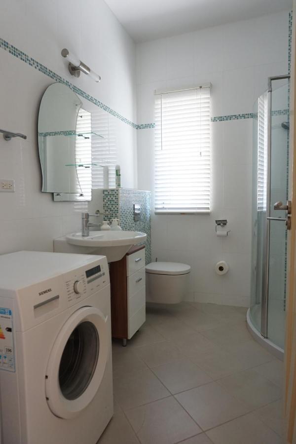Self Contained Apartment With Private Kitchen Higher Heights, Barbados ไครสต์เชิร์ช ภายนอก รูปภาพ